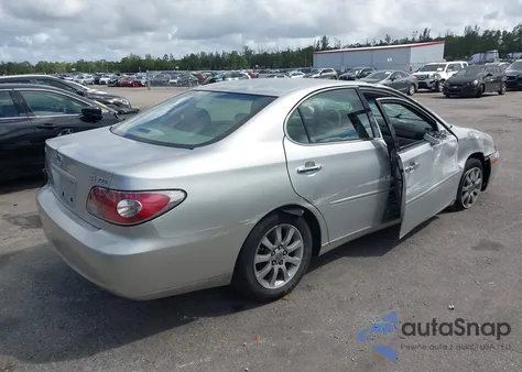 2002 Lexus Es 300 z USA, uszkodzony, nr VIN JTHBF30G120036920